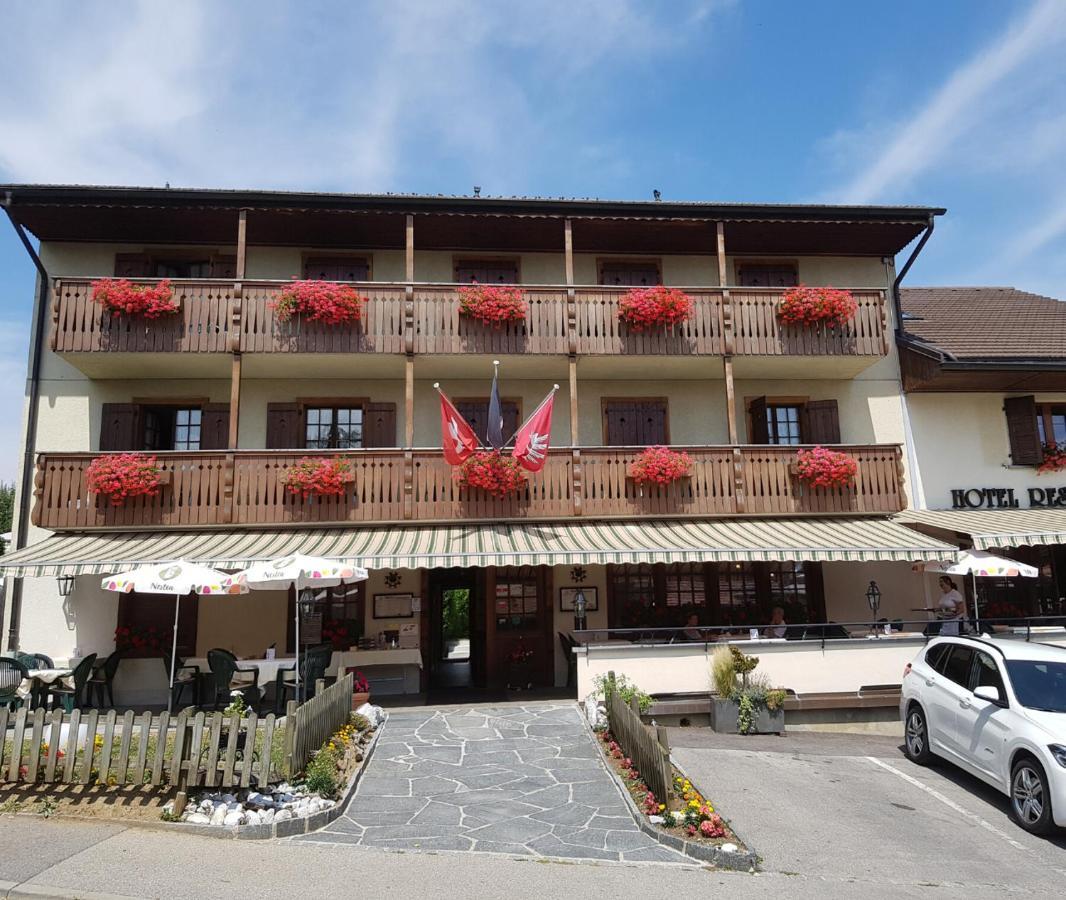 Hotel Restaurant Le Gruyerien Morlon Bagian luar foto